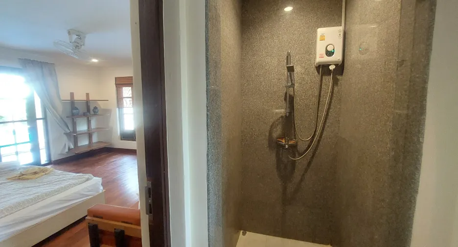 For rent 4 bed villa in Hua Hin, Prachuap Khiri Khan