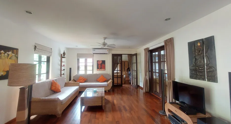 For rent 4 bed villa in Hua Hin, Prachuap Khiri Khan
