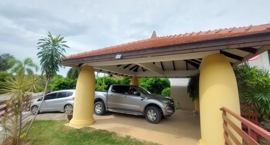 For rent 4 bed villa in Hua Hin, Prachuap Khiri Khan