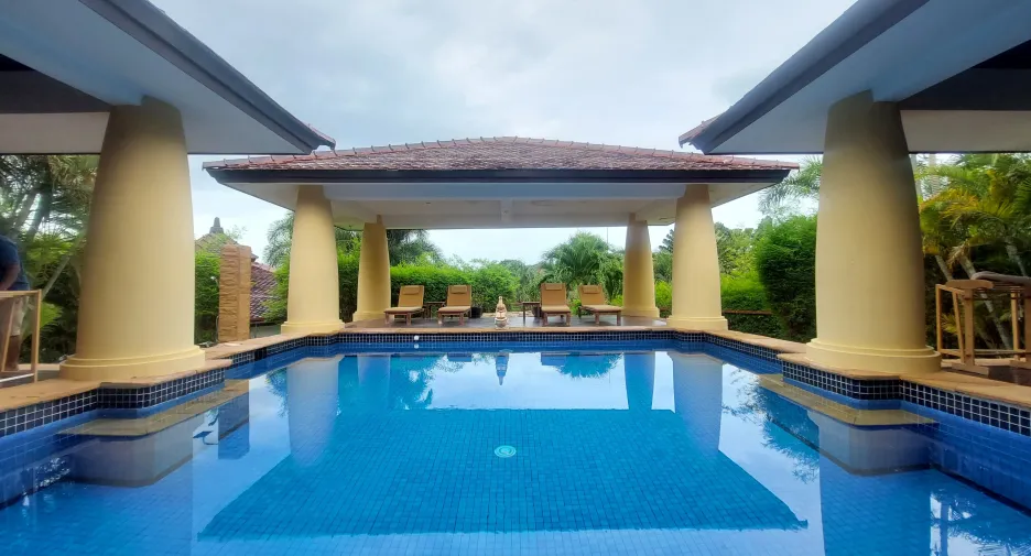 For rent 4 bed villa in Hua Hin, Prachuap Khiri Khan