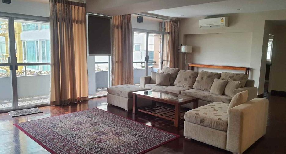 For rent 3 Beds condo in Khlong Toei, Bangkok