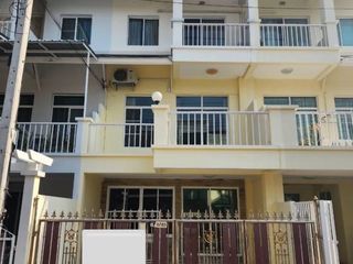 For rent 3 bed townhouse in Hua Hin, Prachuap Khiri Khan