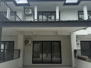 For sale 2 bed townhouse in Ko Samui, Surat Thani