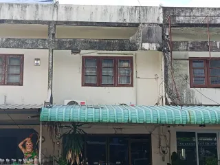 For sale 2 bed townhouse in Mueang Ubon Ratchathani, Ubon Ratchathani