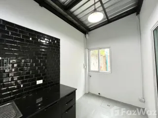 For sale 2 bed townhouse in Mueang Krabi, Krabi