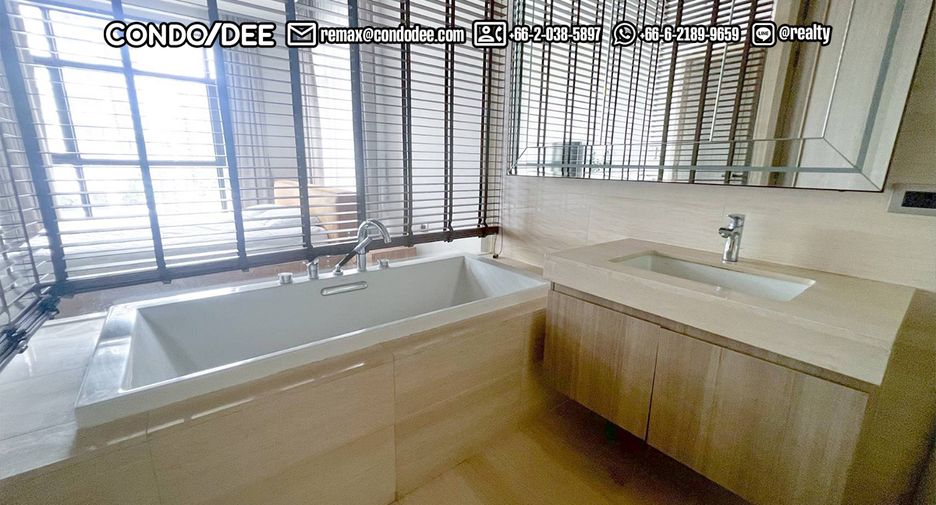 Продажа 2 спальни кондо в Кхлонг Тоеи, Бангкок