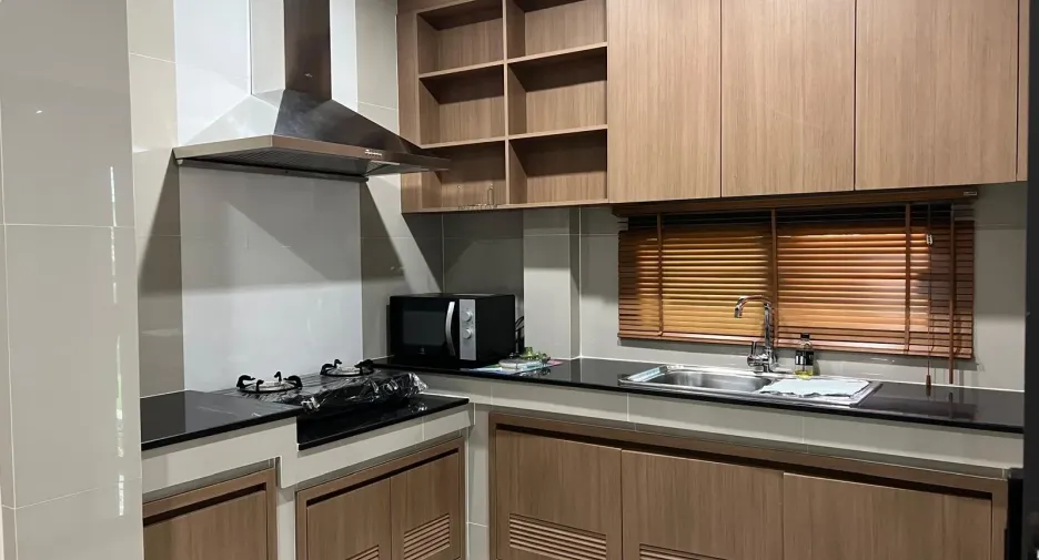 Haus zur Miete mit 4 Zimmer in Bang Kapi, Bangkok
