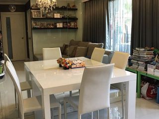 For sale 2 bed condo in Yan Nawa, Bangkok