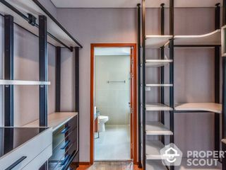 For rent そして for sale 2 Beds condo in Khlong San, Bangkok