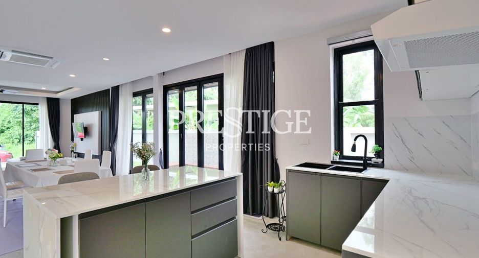 Haus zum Kauf mit 4 Zimmer in Bang Lamung, Chonburi