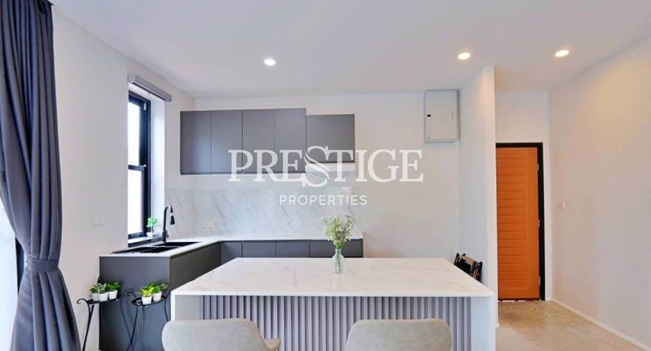 Haus zum Kauf mit 4 Zimmer in Bang Lamung, Chonburi