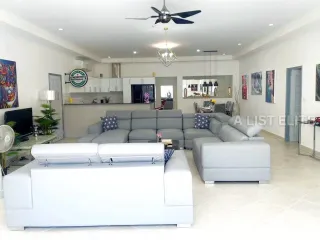For rent 12 bed house in Bang Lamung, Chonburi