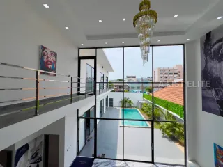 For sale 6 bed house in Bang Lamung, Chonburi