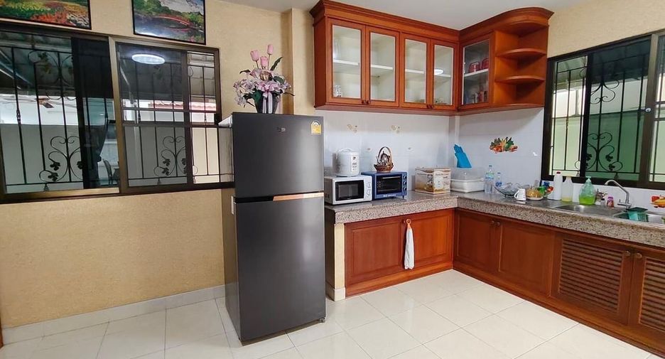For sale 4 ベッドルーム house in Jomtien, Pattaya