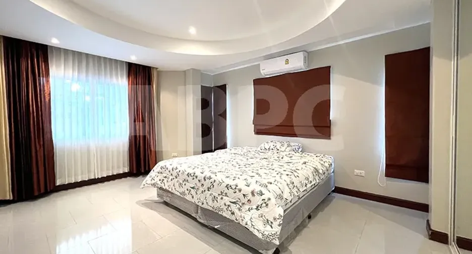 For rent and for sale 3 bedrooms house in Bang Lamung, Chonburi