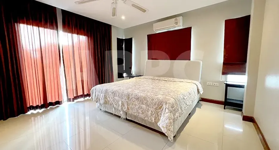 For rent and for sale 3 bedrooms house in Bang Lamung, Chonburi