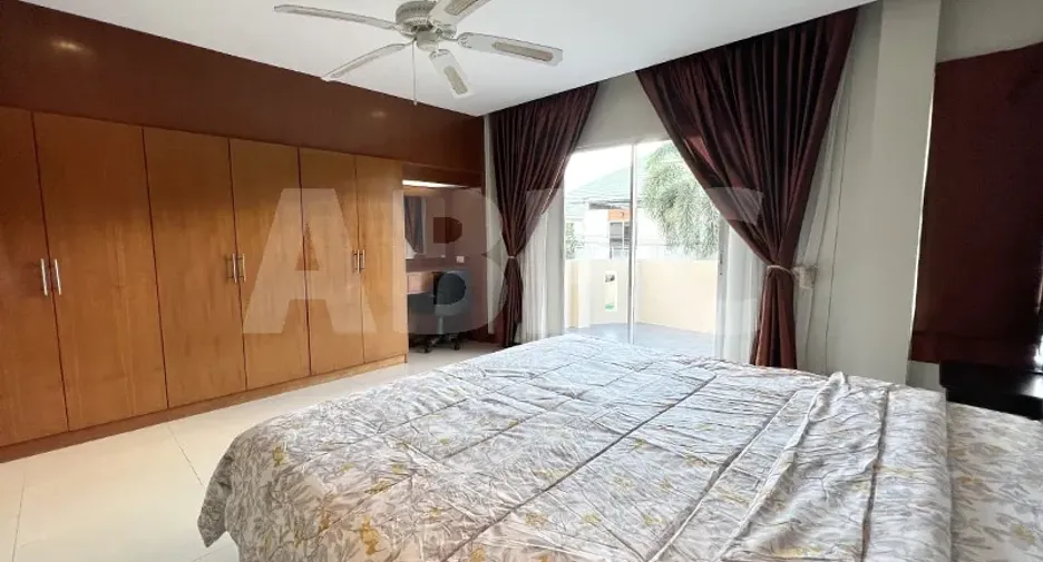 For rent and for sale 3 bedrooms house in Bang Lamung, Chonburi