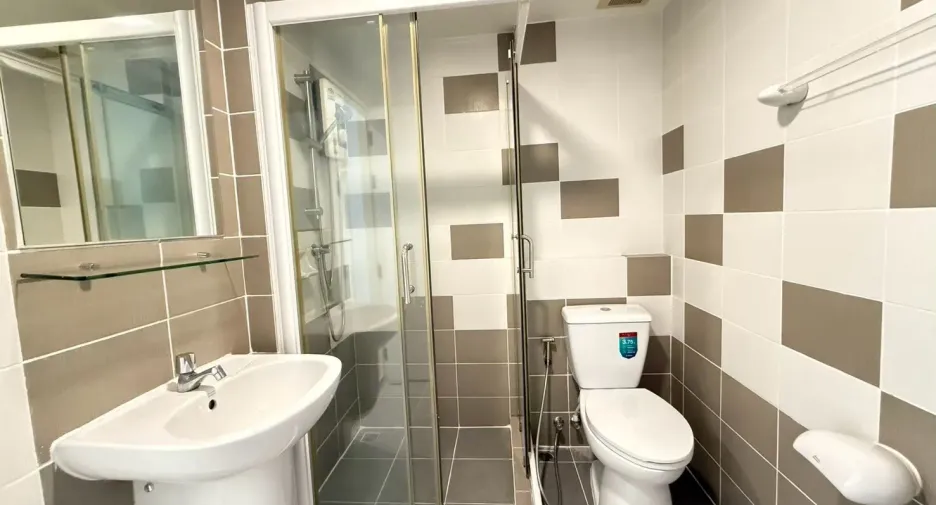 For sale 2 bed condo in Mueang Phuket, Phuket