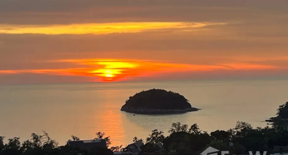 For rent 2 Beds condo in Mueang Phuket, Phuket