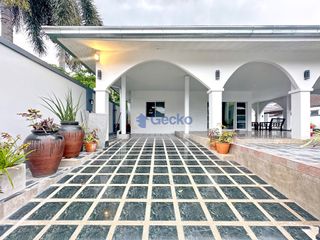 For sale and for rent 3 bed house in Bang Lamung, Chonburi