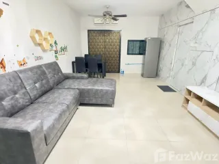 For rent 4 bed townhouse in Prawet, Bangkok