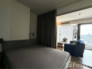 For rent 2 bed condo in Phaya Thai, Bangkok