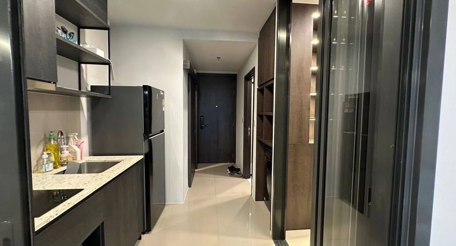 For rent 1 bed condo in Huai Khwang, Bangkok