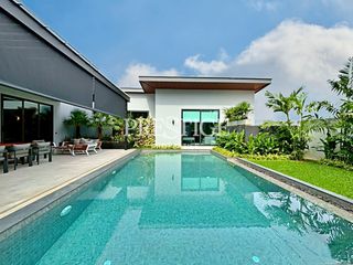 Casa en venta de 5 habitaciones en Bang Lamung, Chonburi