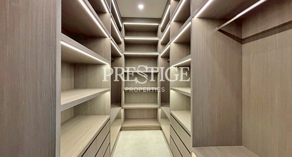 Haus zum Kauf mit 5 Zimmer in Bang Lamung, Chonburi