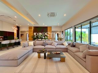 Casa en venta de 5 habitaciones en Bang Lamung, Chonburi