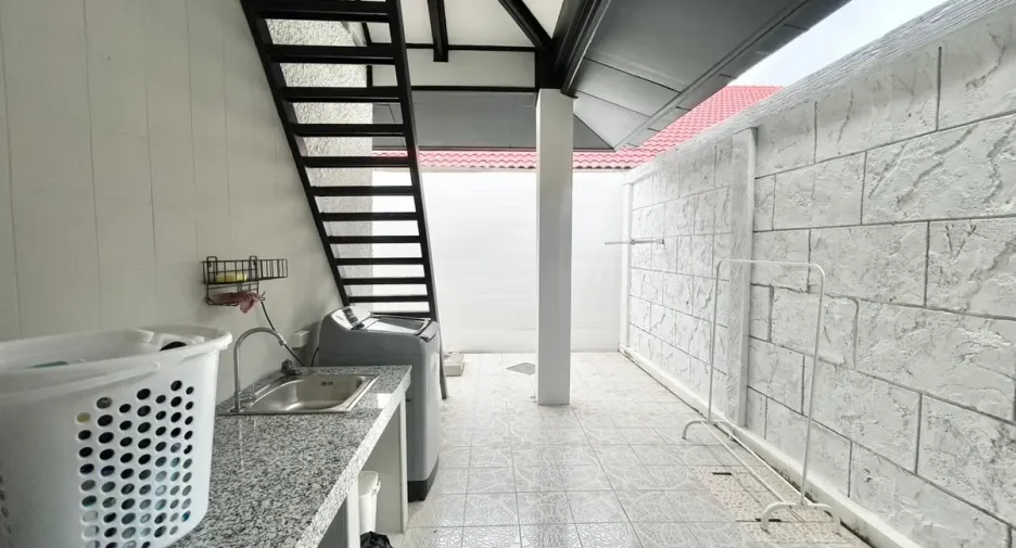 For rent 3 bedrooms house in Bang Lamung, Chonburi