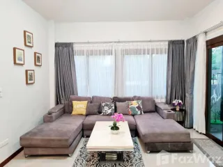 For rent 4 Beds house in Mueang Chiang Mai, Chiang Mai