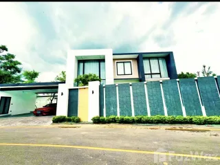 For rent 4 bed villa in Mueang Chiang Mai, Chiang Mai