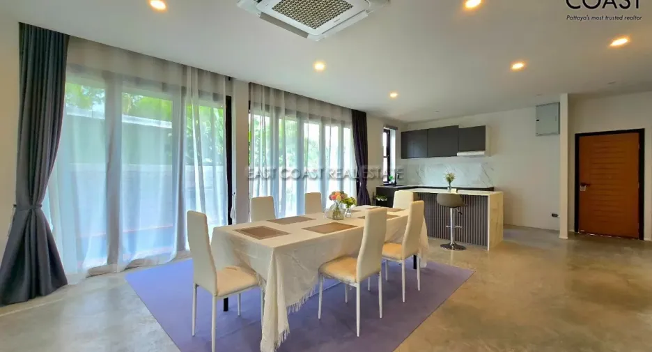 Casa en venta de 4 habitaciones en Huay Yai, Pattaya