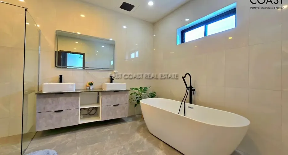 Casa en venta de 4 habitaciones en Huay Yai, Pattaya