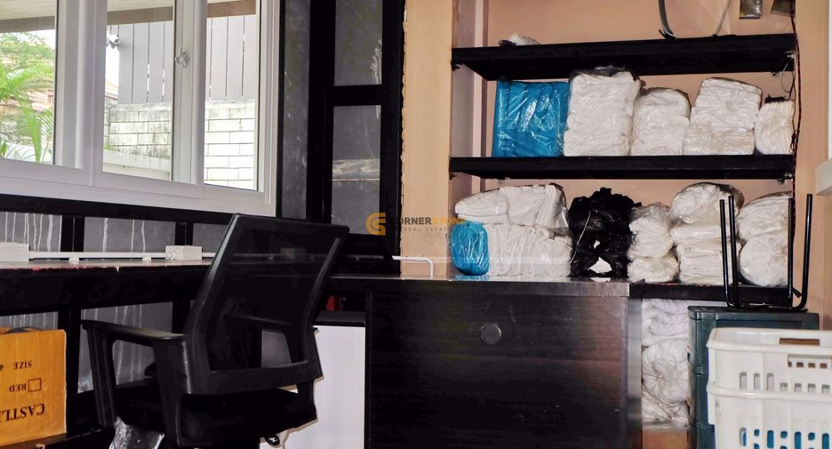 For rent and for sale 4 bedrooms house in Bang Lamung, Chonburi