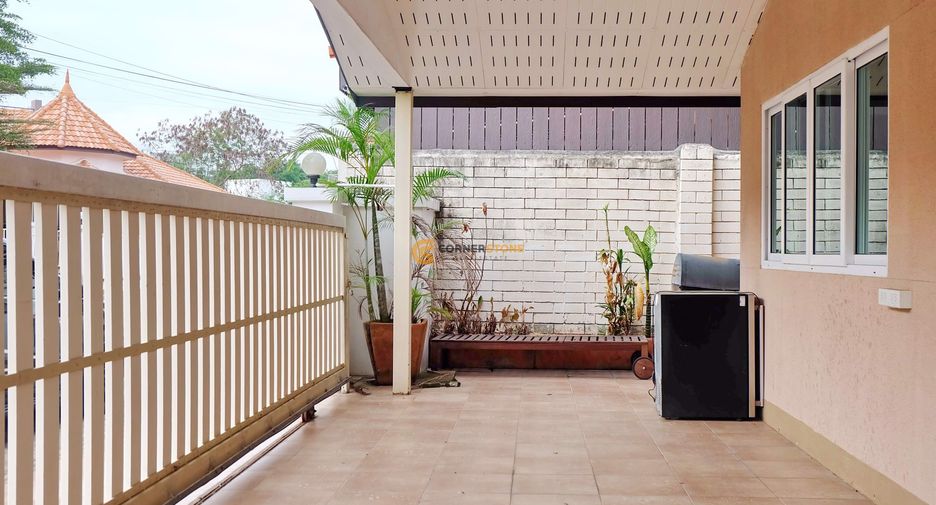 For rent and for sale 4 bedrooms house in Bang Lamung, Chonburi