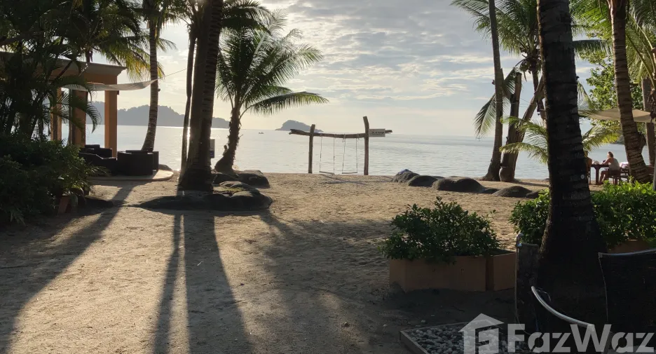 For rent 4 Beds villa in Ko Chang, Trat