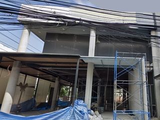 For rent retail Space in Khlong Toei, Bangkok