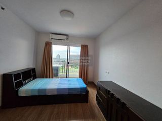 For rent 3 bedrooms condo in Bang Kho Laem, Bangkok