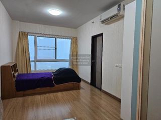 For rent 3 bedrooms condo in Bang Kho Laem, Bangkok