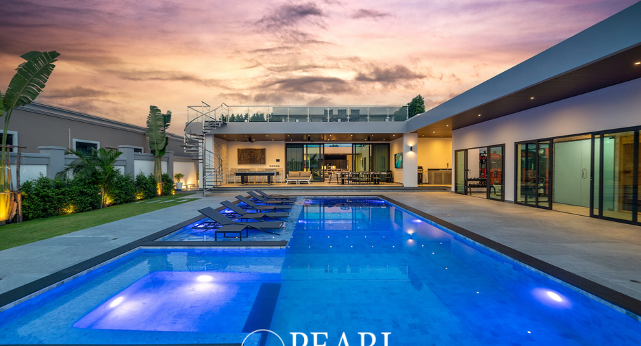 For sale 6 bed villa in Bang Lamung, Chonburi