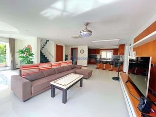 For rent 4 bed house in East Pattaya, Pattaya