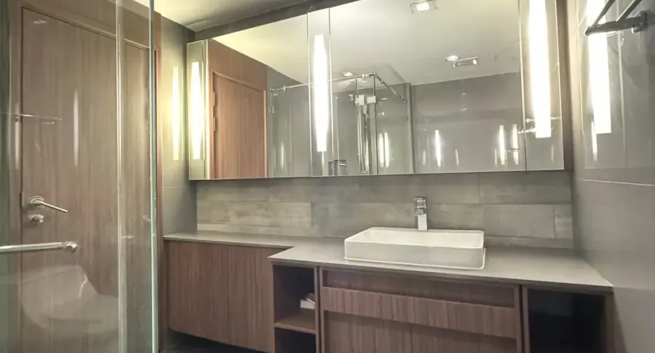 For rent and for sale 3 bedrooms condo in Sathon, Bangkok