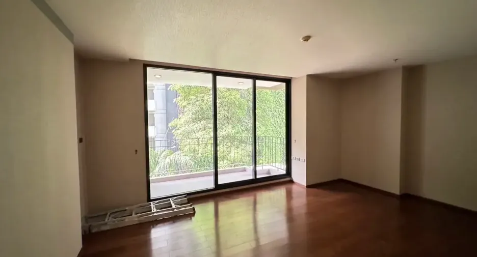 For rent and for sale 3 bedrooms condo in Sathon, Bangkok