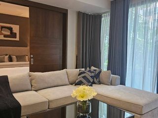For rent and for sale 1 bed condo in Watthana, Bangkok
