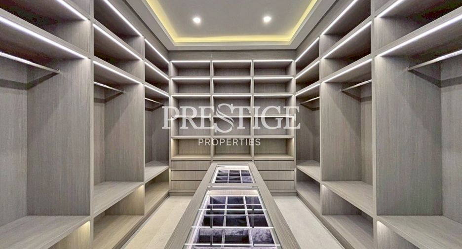 Casa en venta de 6 habitaciones en Bang Lamung, Chonburi