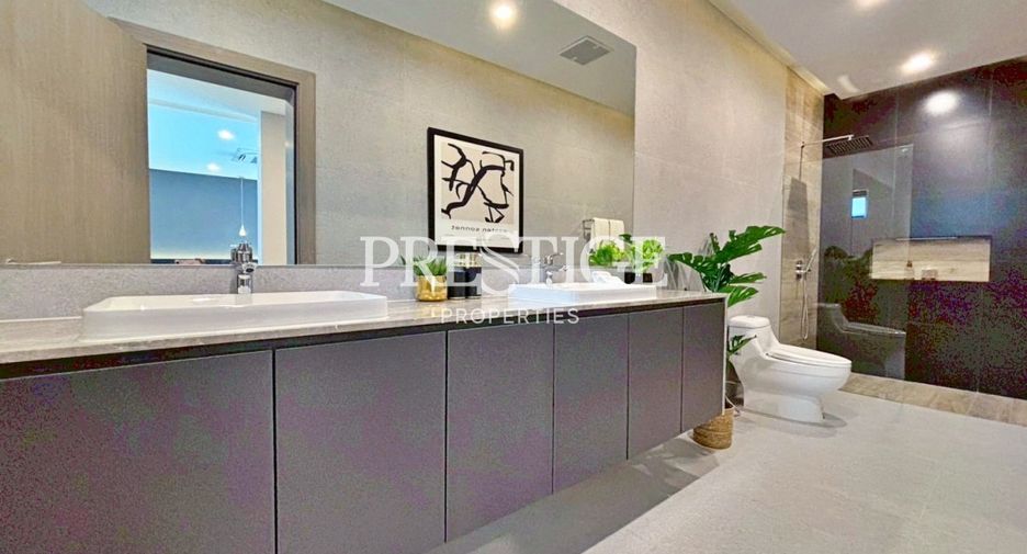 Casa en venta de 6 habitaciones en Bang Lamung, Chonburi