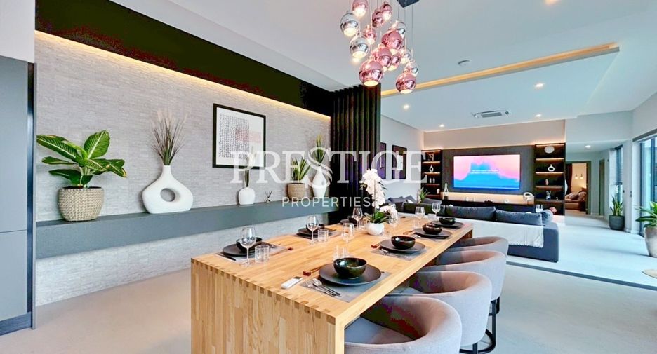 Casa en venta de 6 habitaciones en Bang Lamung, Chonburi