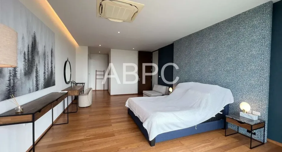 À louer et à vendre 2 chambres condo à Bang Saray, Pattaya